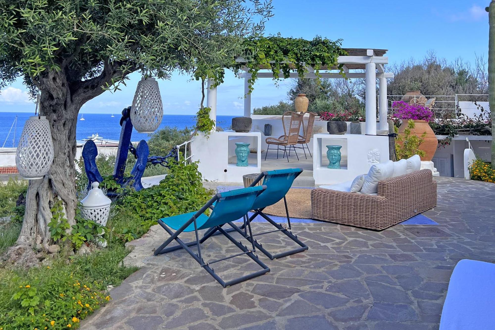 Dependance La Caletta Hotel Panarea Bagian luar foto