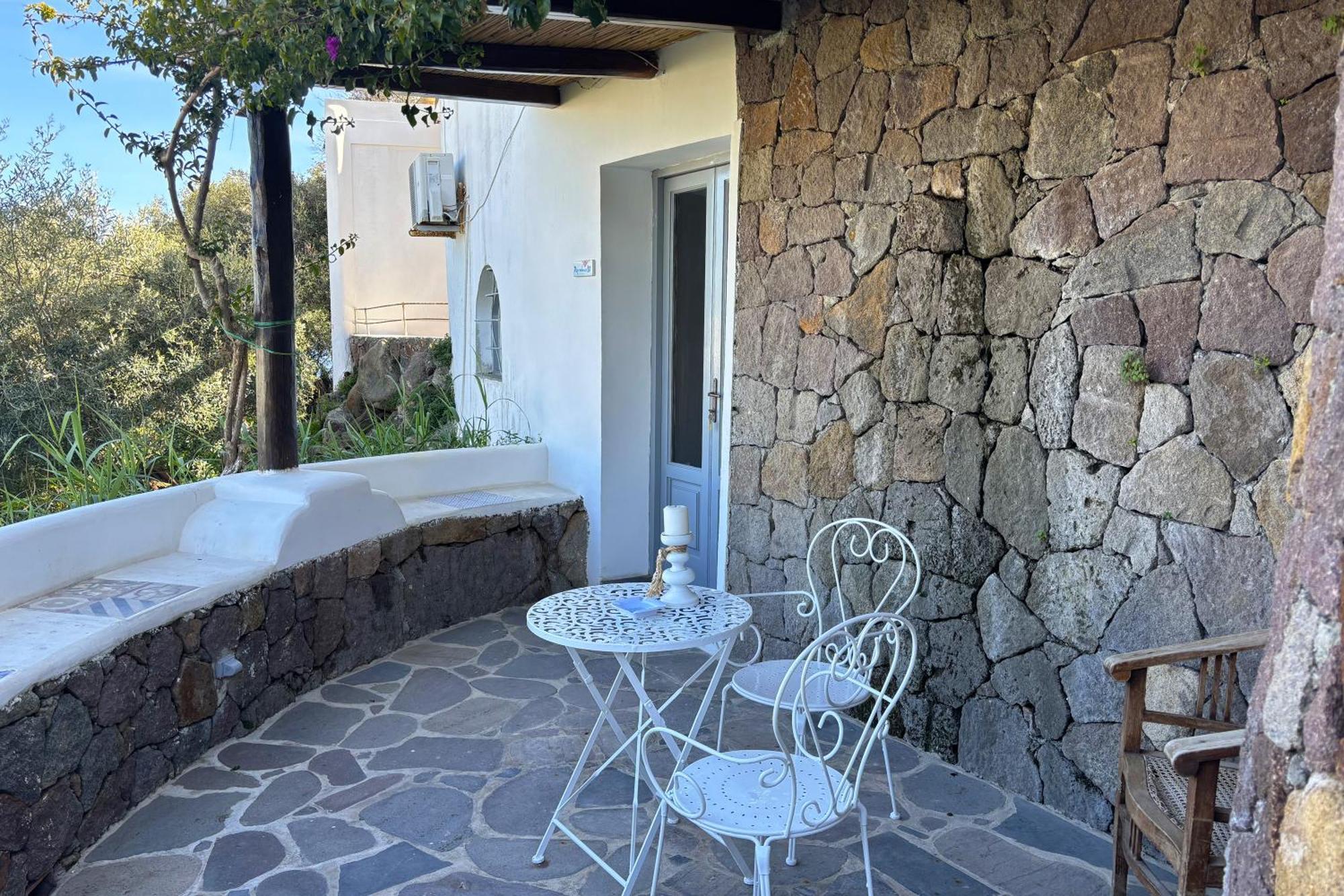 Dependance La Caletta Hotel Panarea Bagian luar foto