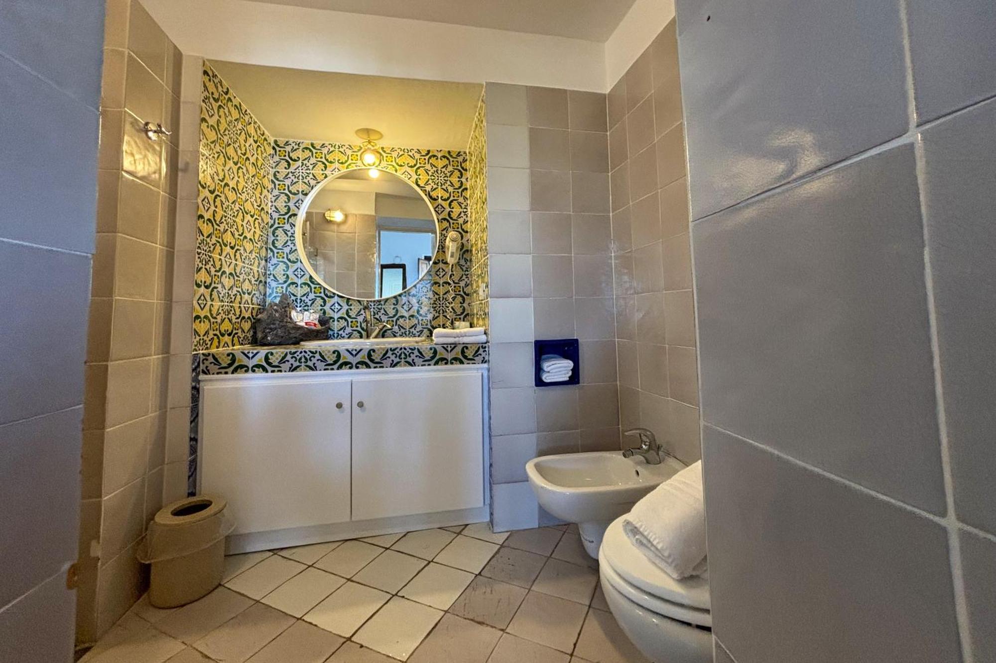 Dependance La Caletta Hotel Panarea Bagian luar foto