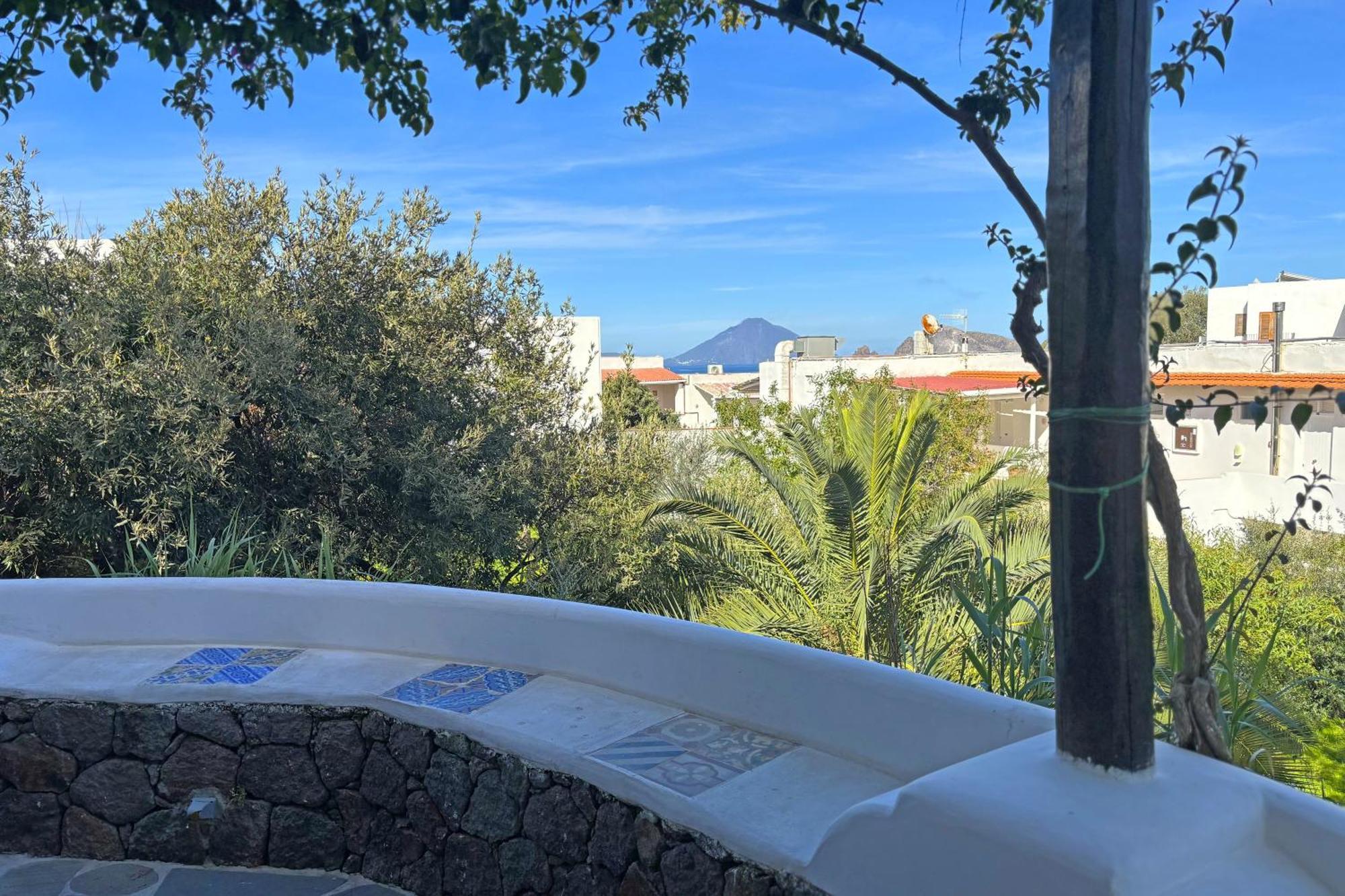 Dependance La Caletta Hotel Panarea Bagian luar foto